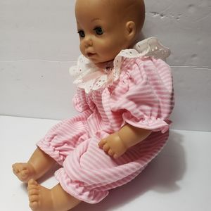 Vintage 2002 GEOFFREY, INC Baby Doll & 4 Different Outfits